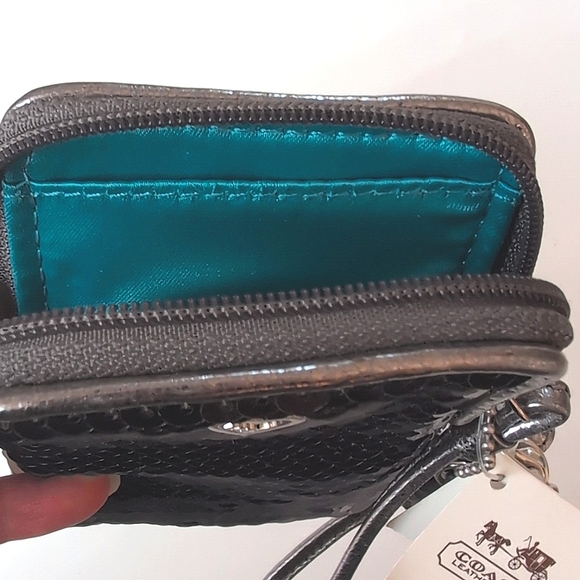 NWT Coach Silver Sequin Wallet Wristlet - Picture 10 of 11